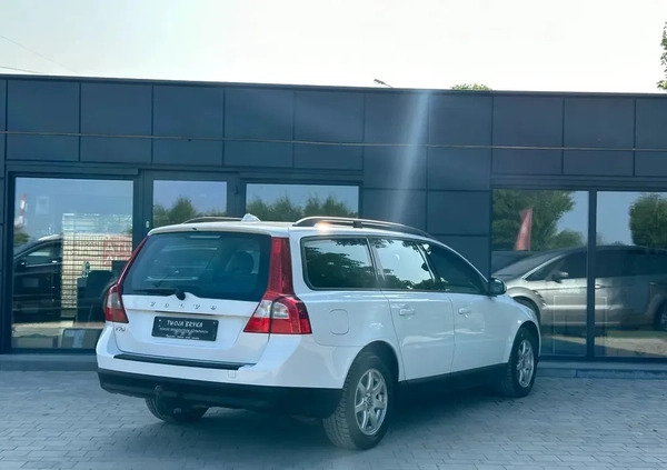 Volvo V70 cena 21900 przebieg: 306800, rok produkcji 2009 z Wysoka małe 106